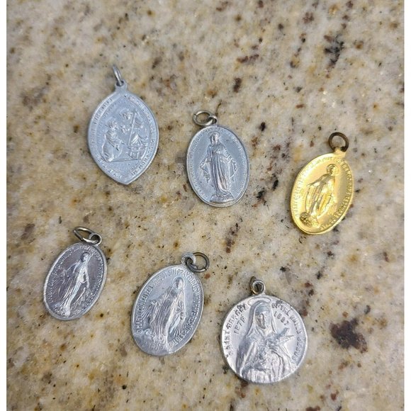 Jewelry - Vtg Catholic Medals Lot of 6. Gold Tone & Silver Tone Saint Teresa Mother Mary